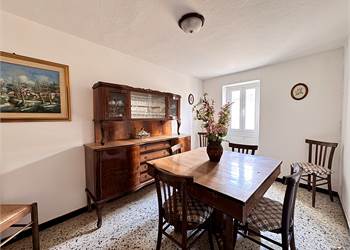 Village house in good condition with warehouse