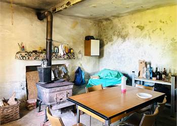 Rustico indipendente isolato sulla Balconata di Ormea