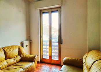 Appartamento in piazza con vista panoramica