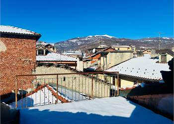 Casa semindipendente di ampia metratura in centro Garessio.