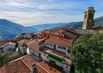 Casa su due livelli con terrazzo panoramico