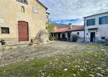Casa in borgo medievale con terrazza panoramica vista mare