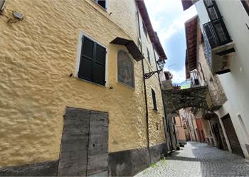 Appartamento quadrilocale con terrazzo 